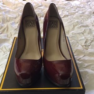 Pour la Victoire new leather shoes in Wine